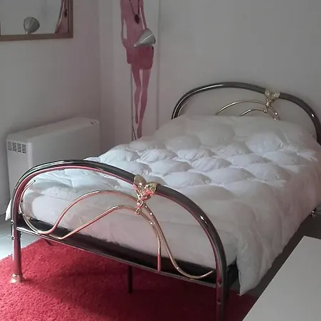 La Demoiselle De Bruxelles Malmedy